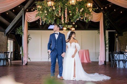 mobile - carousel-hero-element image-10